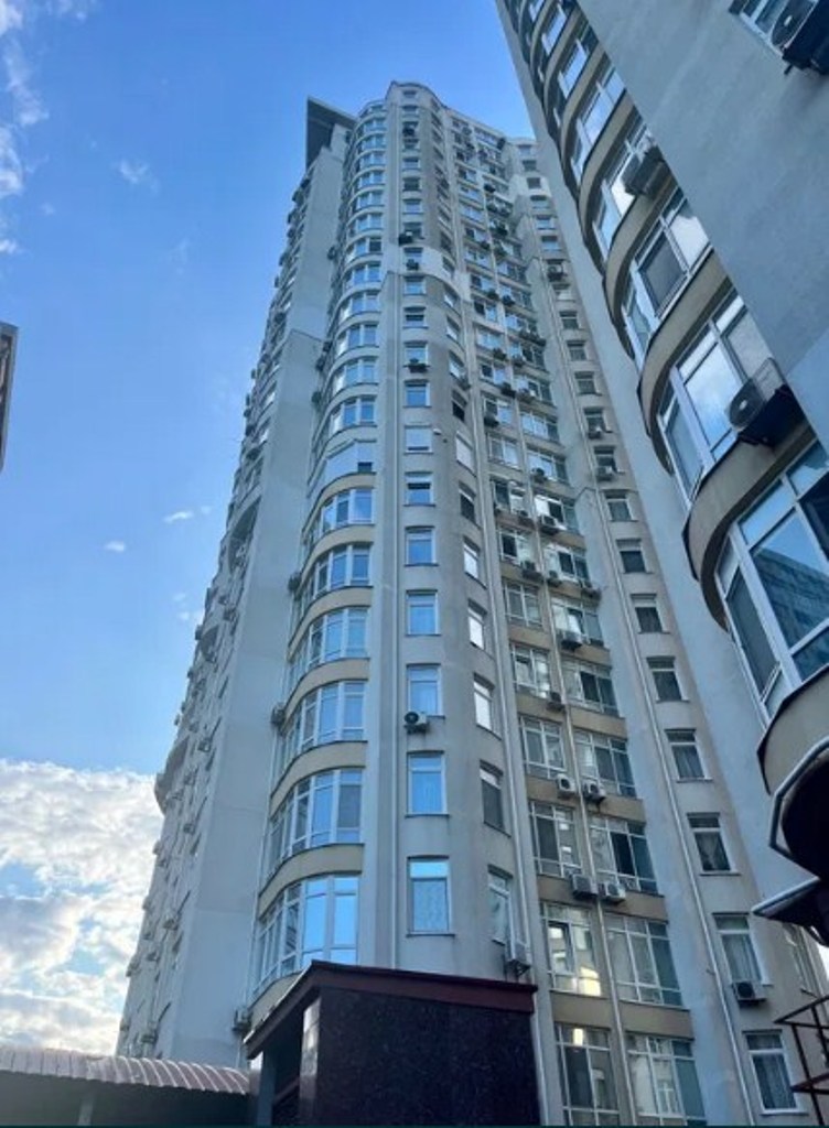 3-комнатные, 115 м²