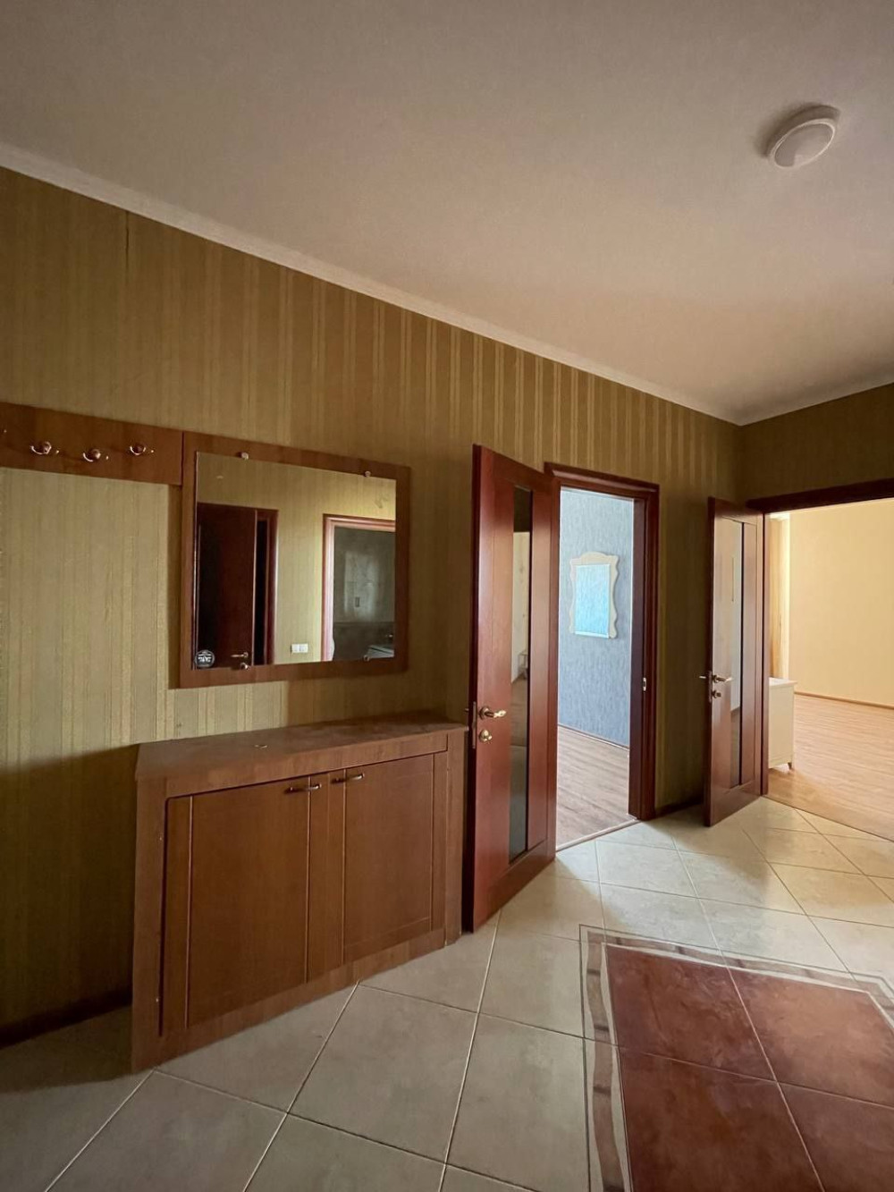 Квартира на ул. Среднефонтанская, 89 м², 80 000$ — FAKTOR