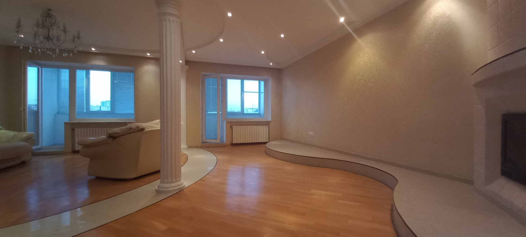 Квартира на ул. Армейская, 178 м², 180 000$ — FAKTOR