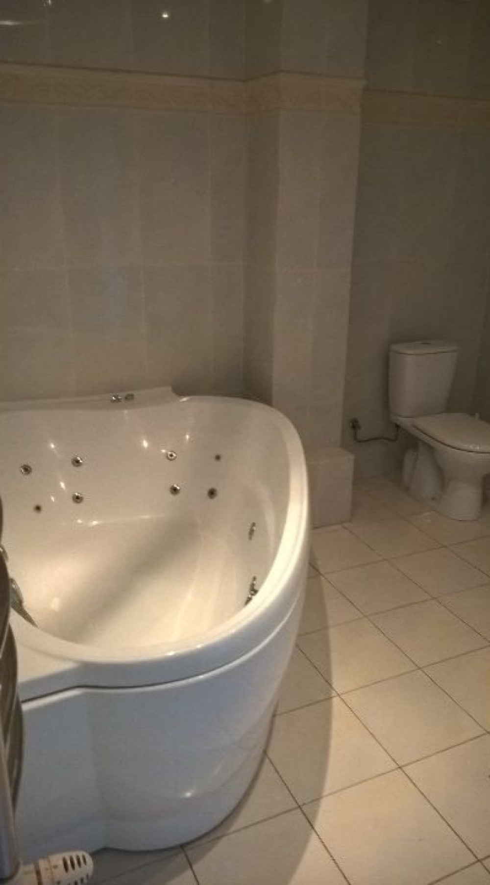 Квартира на ул. Армейская, 178 м², 180 000$ — FAKTOR